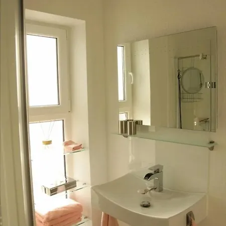 Gaeste-zimmer Am Elberadweg Pensionat Damnatz